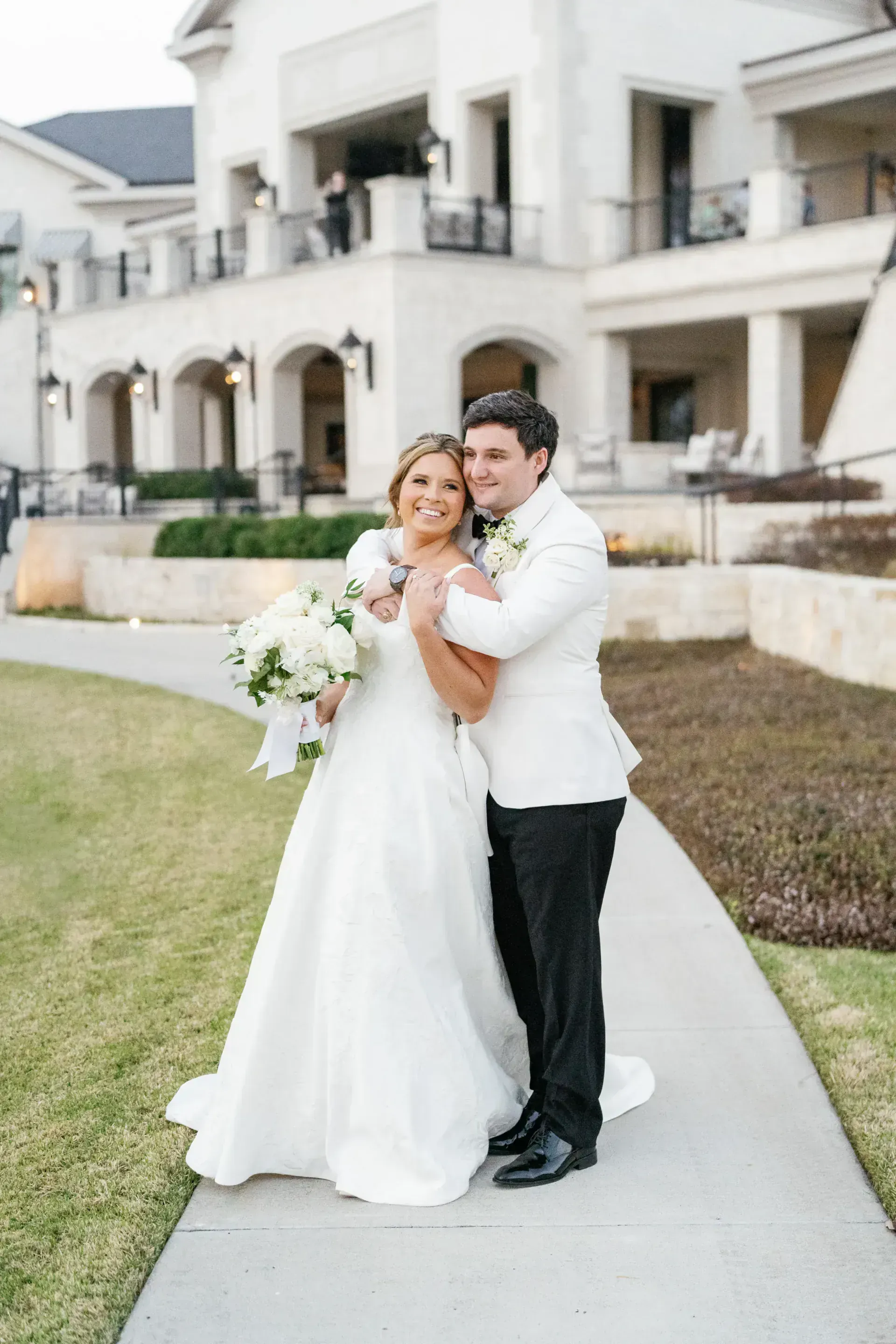 Bridal details at a rustic Hill Country venue